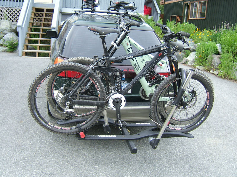 Yakima Hookup bike rack Whistlermountainbike