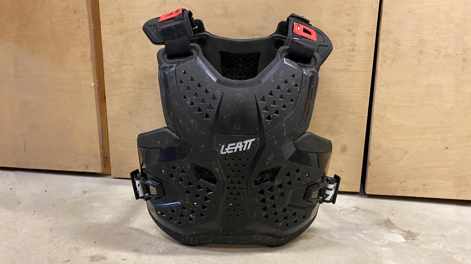 Leatt Chest Protector 3.5 - Whistlermountainbike.com